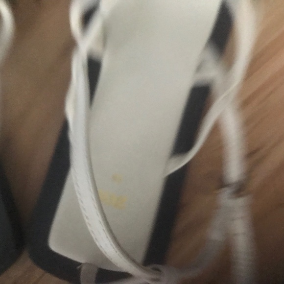 Zara White Dragonfly Sandals - Picture 4 of 6